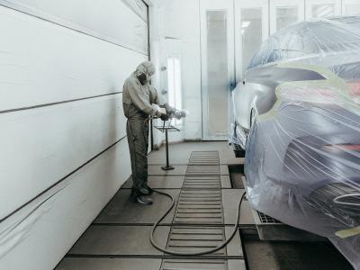 Lackierung eines Fahrzeugs